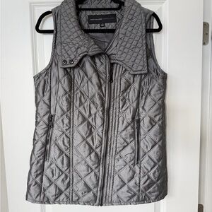 Quilted Metallic Gray Sleeveless Puffer Vest